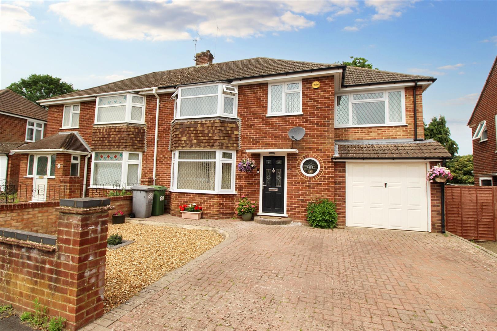 4 bed property in Warborough Avenue, Reading
